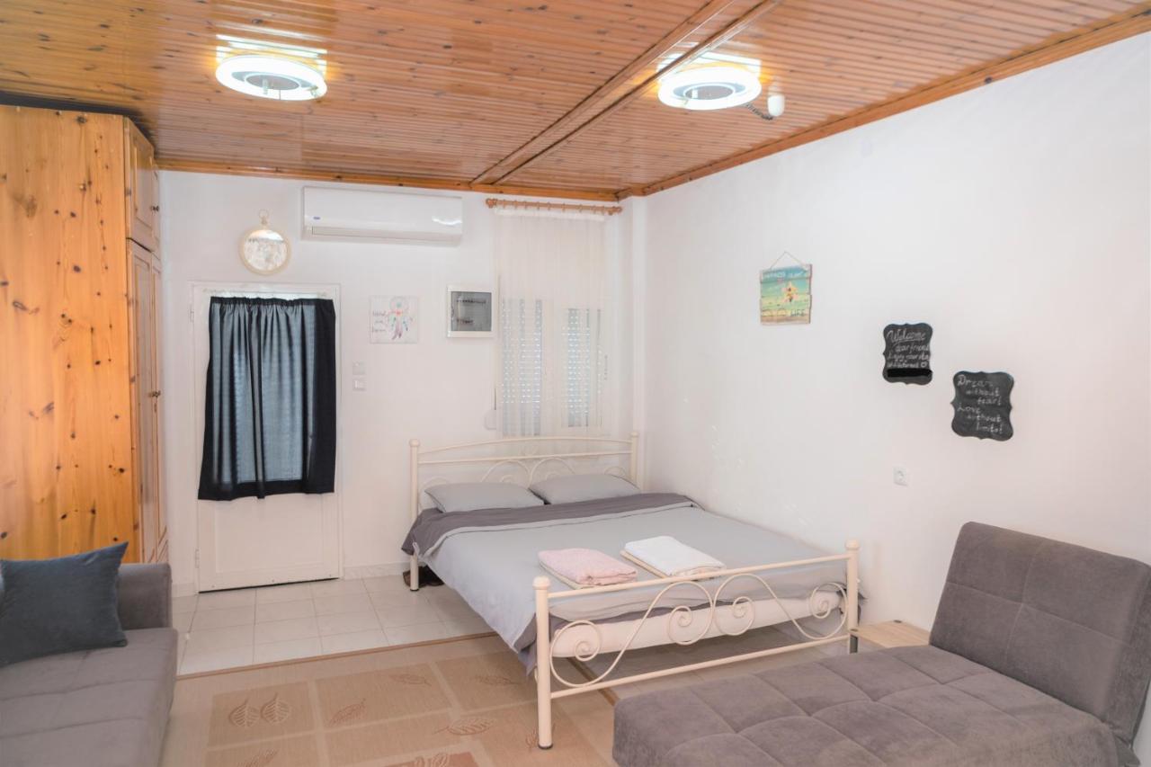 Safe And Cozy Studio In Xanthi! Exteriör bild