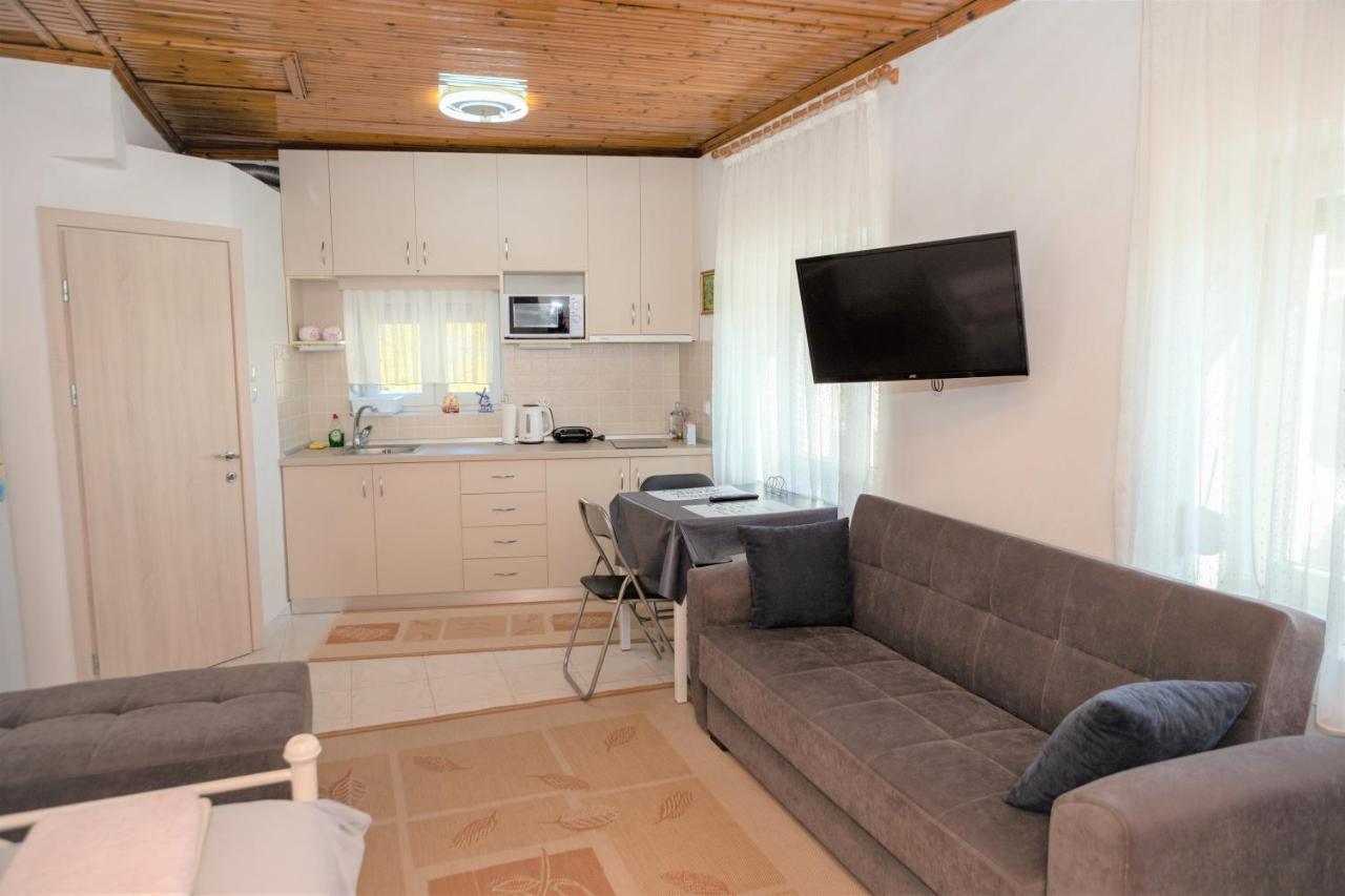 Safe And Cozy Studio In Xanthi! Exteriör bild